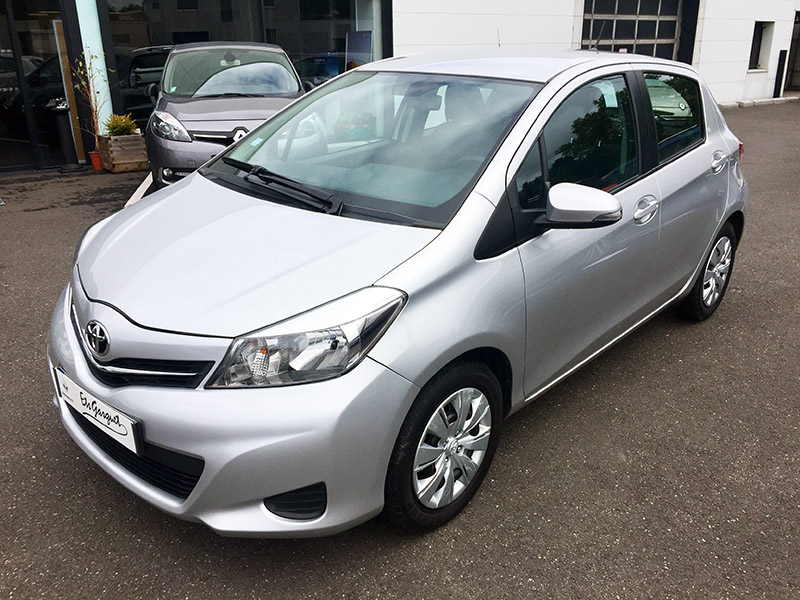 TOYOTA YARIS III 100 VVT-I LOUNGE CVT