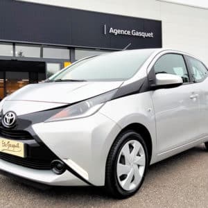 TOYOTA AYGO II 1.0 VVT-I 69 X-PLAY 5P