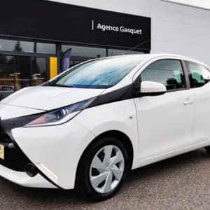 TOYOTA AYGO II 1,0 VVT-I 69CH X-PLAY 5P